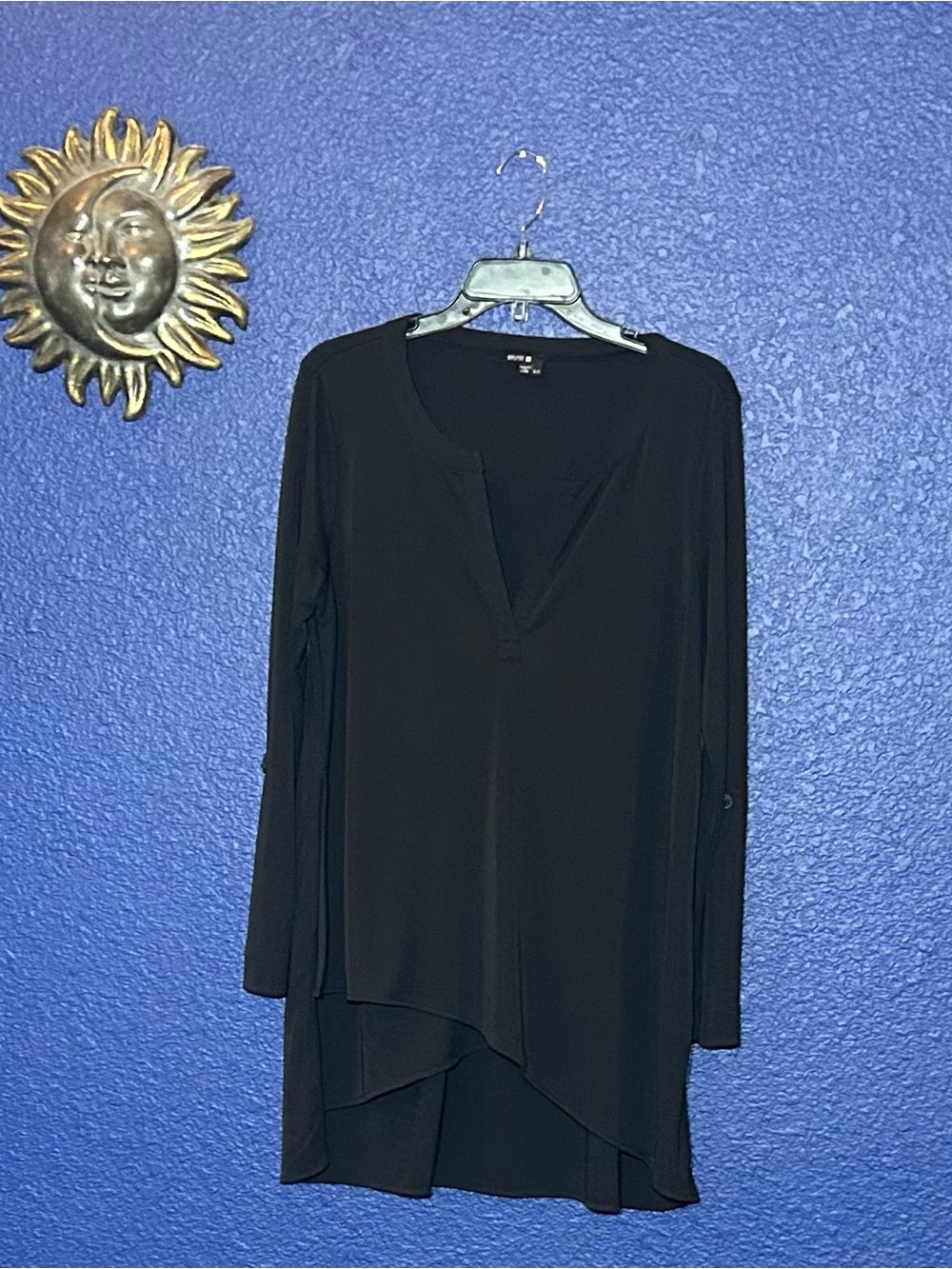 Women’s Black Long-Sleeve Tunic Top